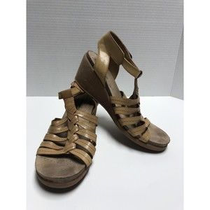 Baretraps Womens Sz9 Sandals Tan Yellow Wedge Strappy Open Toe Novva Memory Foam